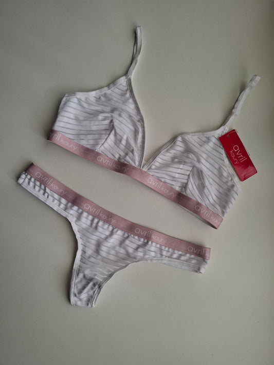 Art. 2003 Avril Kaury