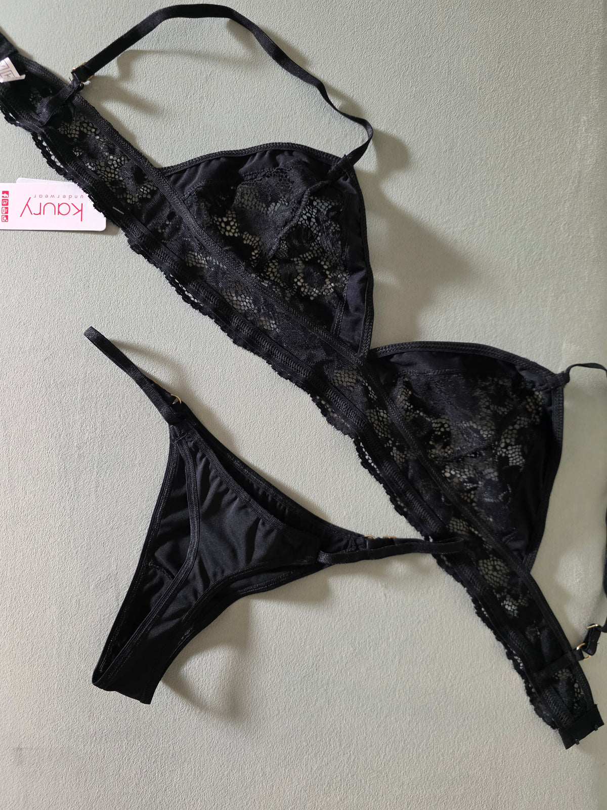 Art.8149 Conjunto Bralette de microfibra y puntilla