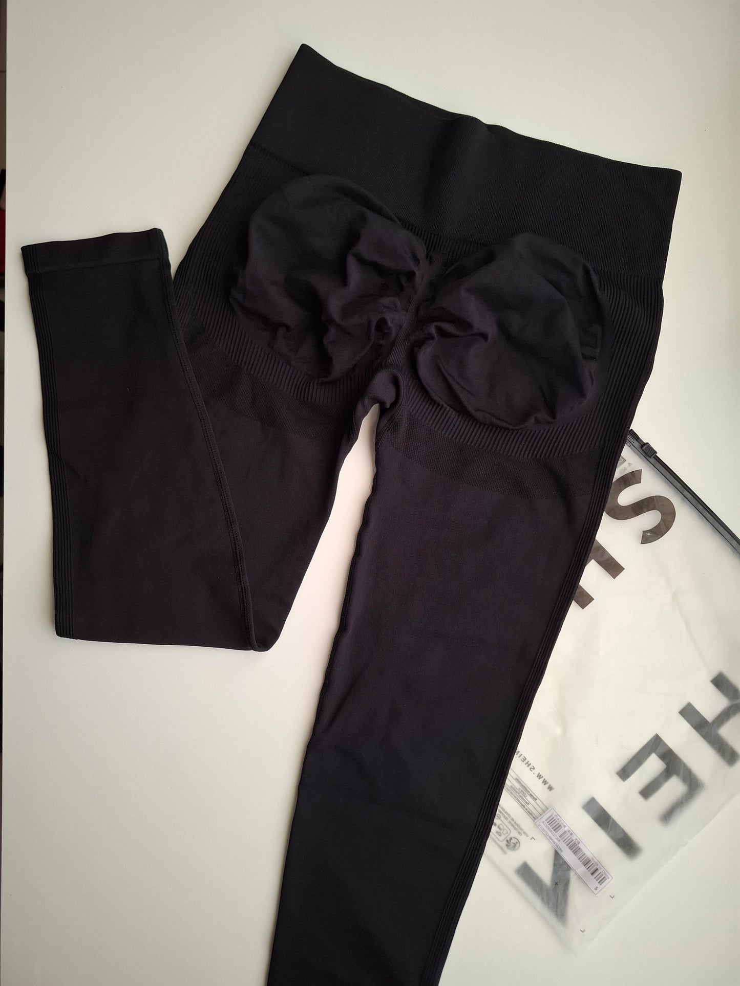 Leggings Negro efecto push up faja en el abdomen