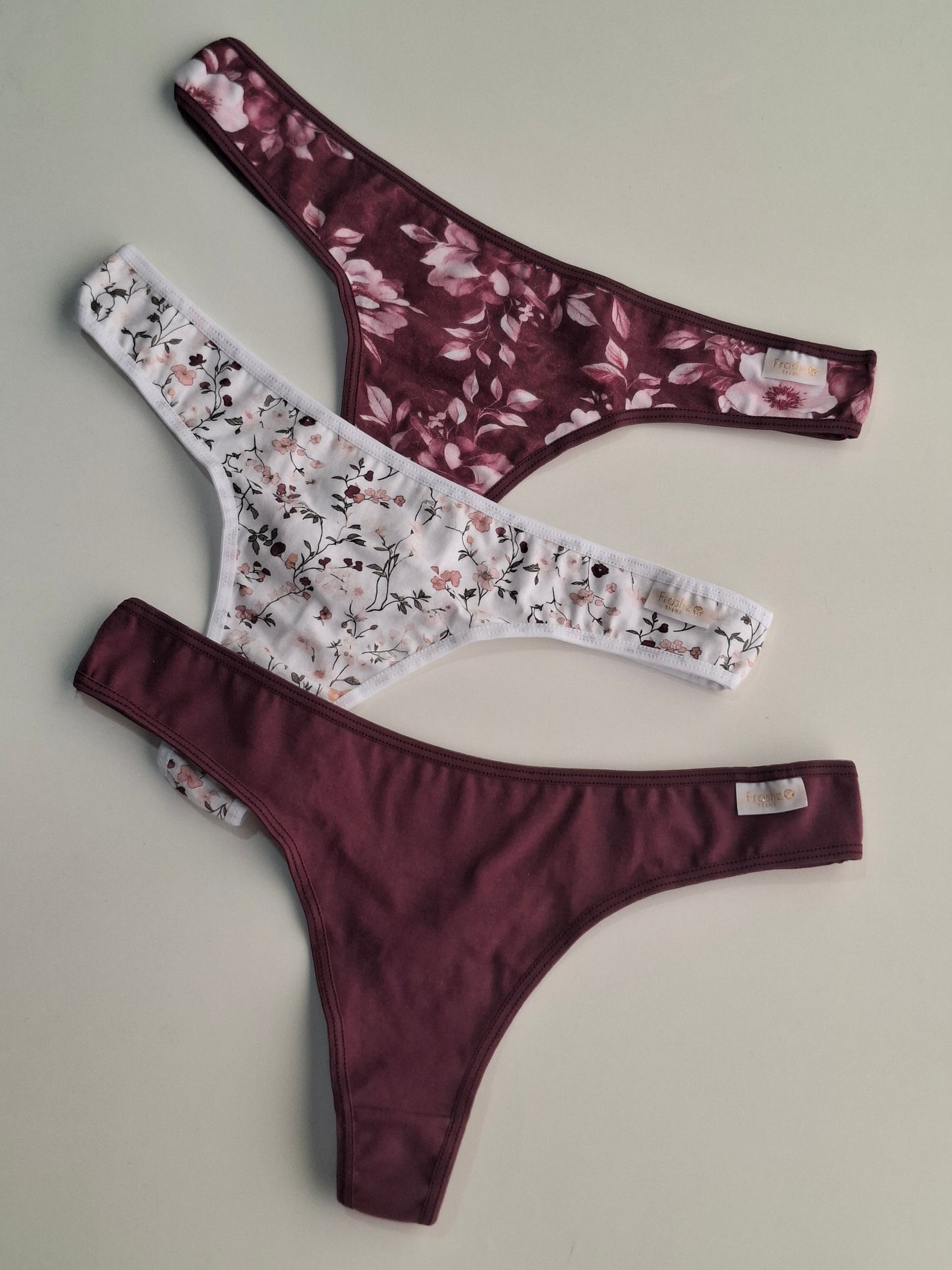 Art. 5010 Pack x 3 de Cola Less de Algodón Lycra Estampado Liberty Malbec