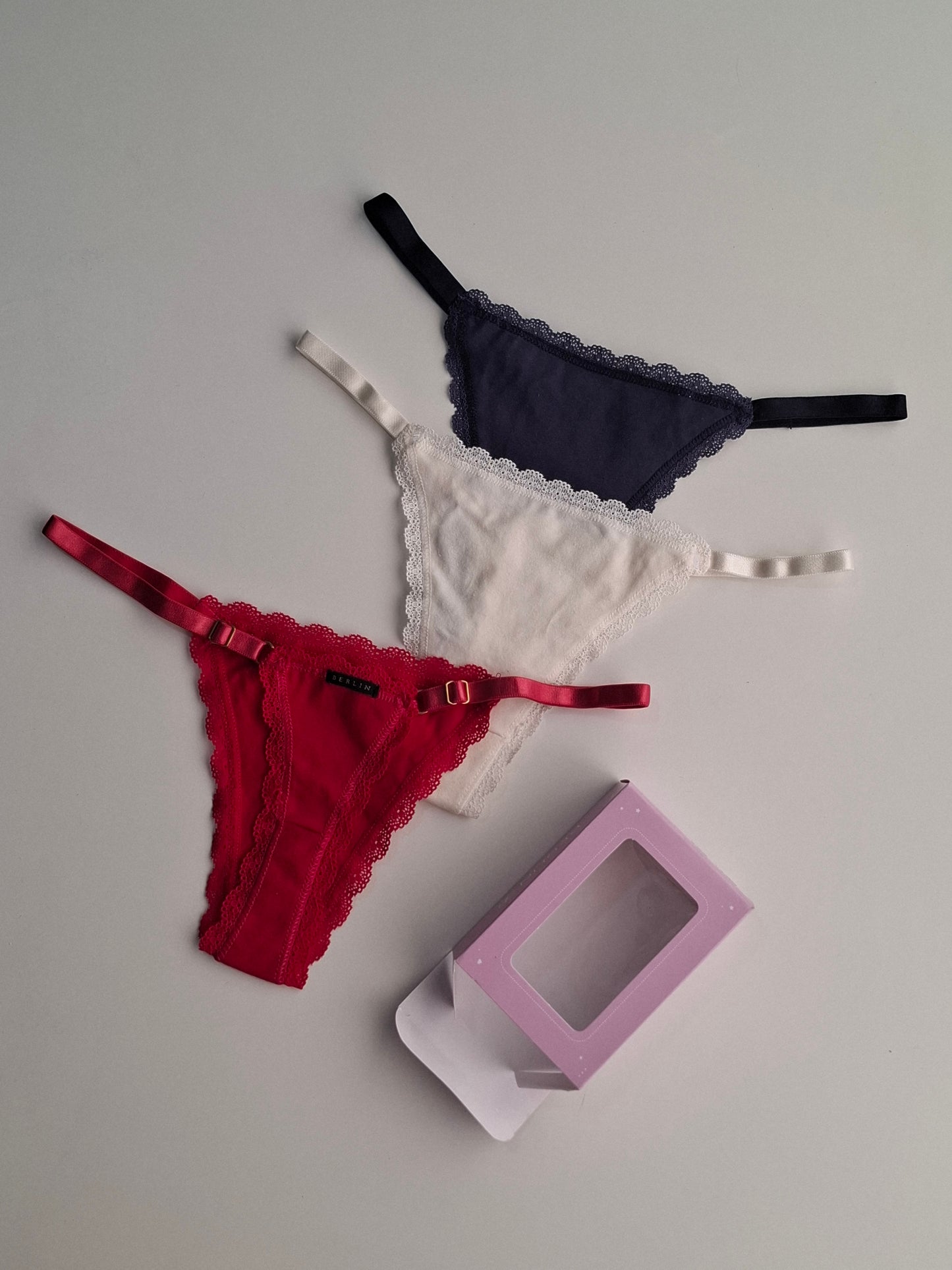 Art. 654 Pack x3 Tanga Less de Algodon Con Puntilla