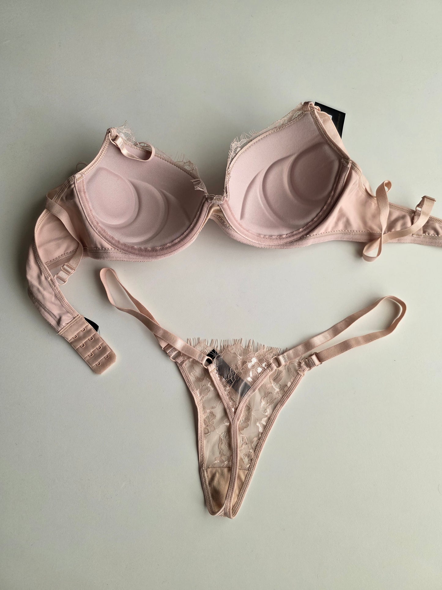 Conjunto AL905
