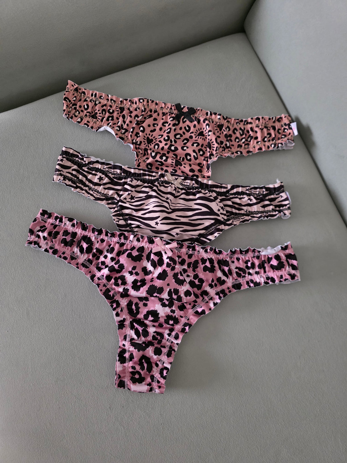 Art. 701 Pack x3 Colaless de microfibra estampada fru fru
