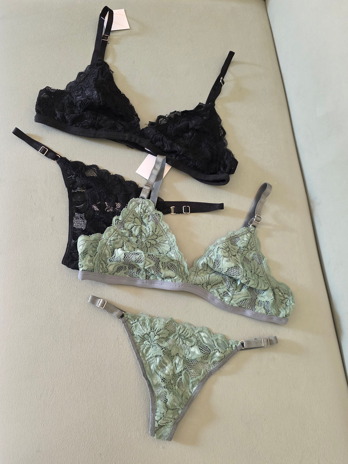 Art.819 Conjunto Bralette Puntilla