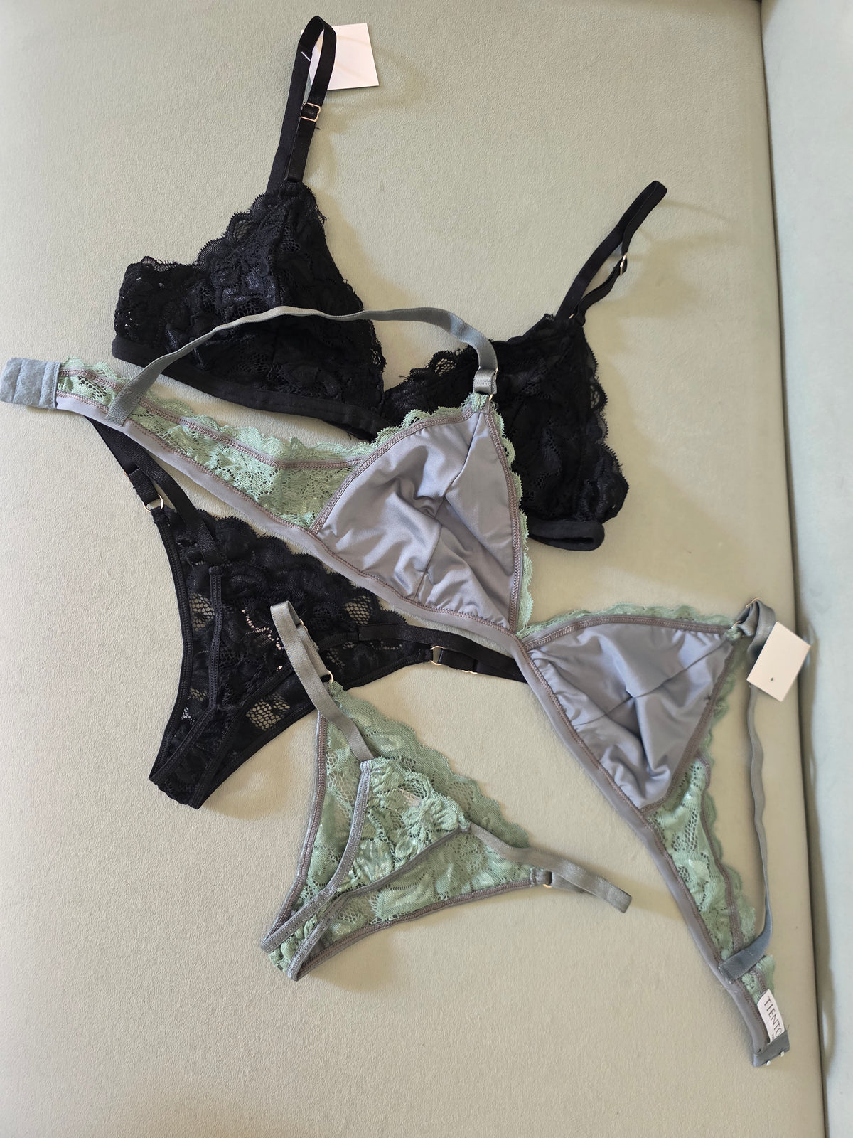 Art.819 Conjunto Bralette Puntilla