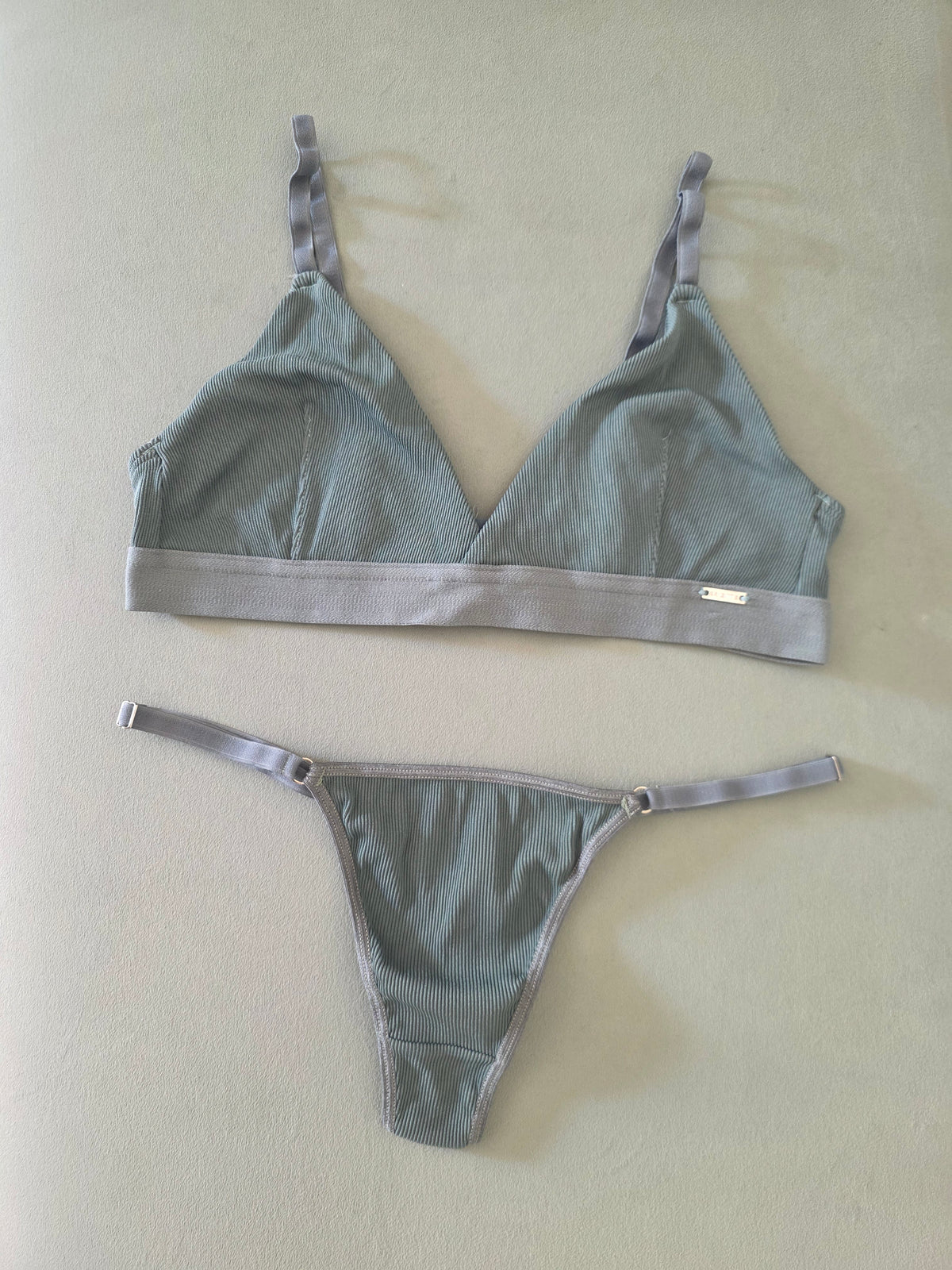 Art.2140 Conjunto  De Morley Sin Taza Con Less Regulable