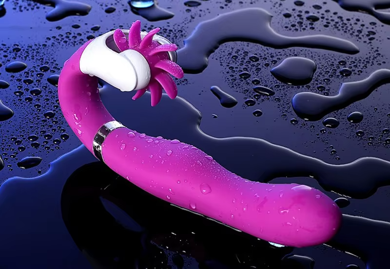 VIBRADOR DOBLE ESTIMULACIÓN 2 EN 1 RECARGABLE
